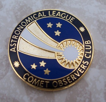 Comet observers club pin